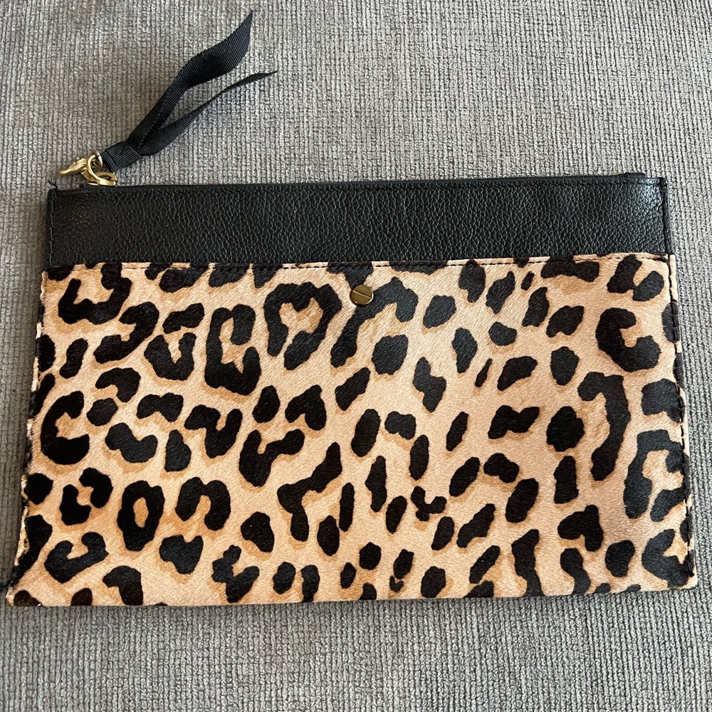 🐆 J. Crew leather clutch